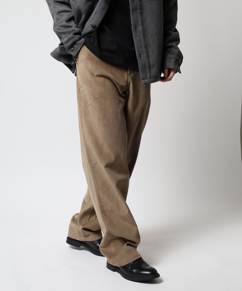 GUESS JEANS(ゲスジーンズ)の「GUESS JEANS WIDE LEG CHINO ワイドレッグチノパンツ(チノパンツ・メンズ・テラコッタ/ダークインディゴブルー・30/31/34/32/33)」の1枚目の写真