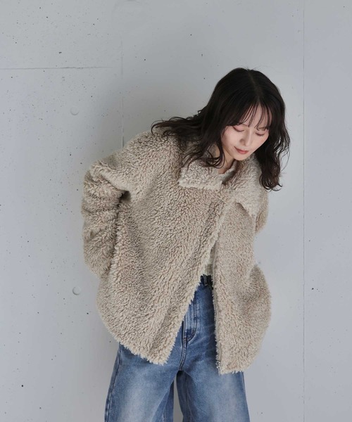 Reurie'（レウリィ）の「オリジナルダブルジップファーコート / ショート丈 カジュアル シンプル 冬 アウター プードル調 ステンカラー スタンドカラー（ステンカラーコート・レディース・ブラック/グレイッシュベージュ/ベージュ・FREE）」の5枚目の写真