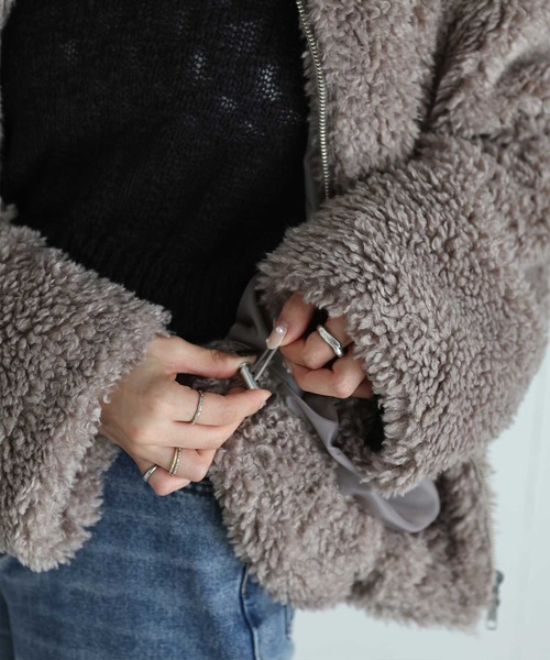 Reurie'（レウリィ）の「オリジナルダブルジップファーコート / ショート丈 カジュアル シンプル 冬 アウター プードル調 ステンカラー スタンドカラー（ステンカラーコート・レディース・ブラック/グレイッシュベージュ/ベージュ・FREE）」の15枚目の写真