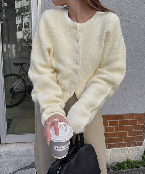 nananamoe(ナナナモエ)の「round silhouette whole garment knit(ニット/セーター・レディース・グレー/アイボリー/レッド・FREE)」の1枚目の写真