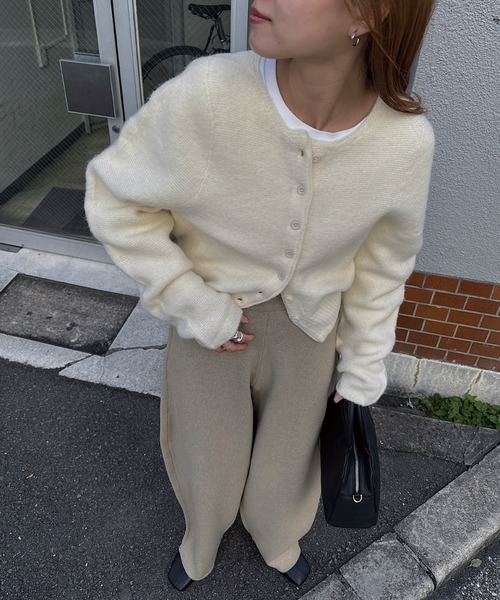 nananamoe(ナナナモエ)の「round silhouette whole garment knit(ニット/セーター・レディース・グレー/アイボリー/レッド・FREE)」の11枚目の写真