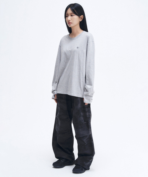 SLOW RECORD HOUSE（スローレコードハウス）の「フィンガーホールクロップロングスリーブ_グレー（Tシャツ/カットソー・レディース・その他・SMALL/LARGE/MEDIUM）」の8枚目の写真