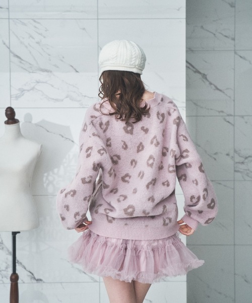 Lovilyn（ラヴィリン）の「ヒョウ柄モヘヤ調カーディガン（カーディガン/ボレロ・レディース・アイボリー/ピンク・FREE）」の11枚目の写真