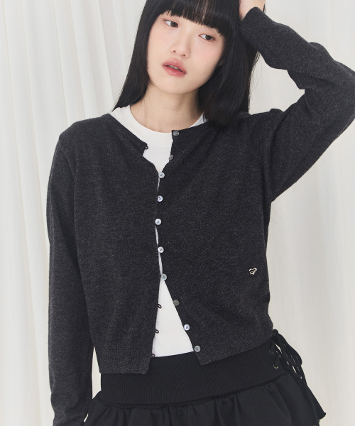 ALKI ALKA(アルキアルカ)の「Basic Round Cardigan (Charcoal)(カーディガン/ボレロ・レディース・チャコール・FREE)」の6枚目の写真