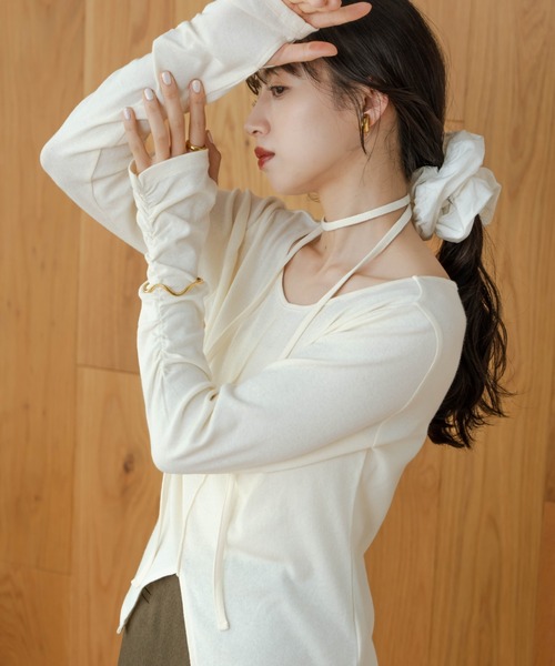 hinari(ヒナリ)の「タイ付きギャザートップス(Tシャツ/カットソー・レディース・グリーン/アイボリー/ブラック・FREE)」の8枚目の写真