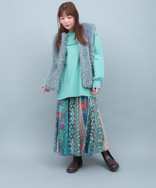 チチカカ（チチカカ）の「ベーシック刺繍ロングTシャツ（Tシャツ/カットソー・レディース・ブラック/ホワイト・FREE）」の5枚目の写真