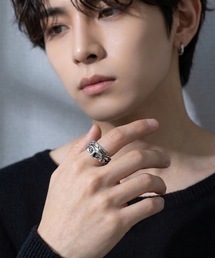 MONOCHROME（モノクローム）の「アーティスティックフェイスモチーフオープンリング（リング）」