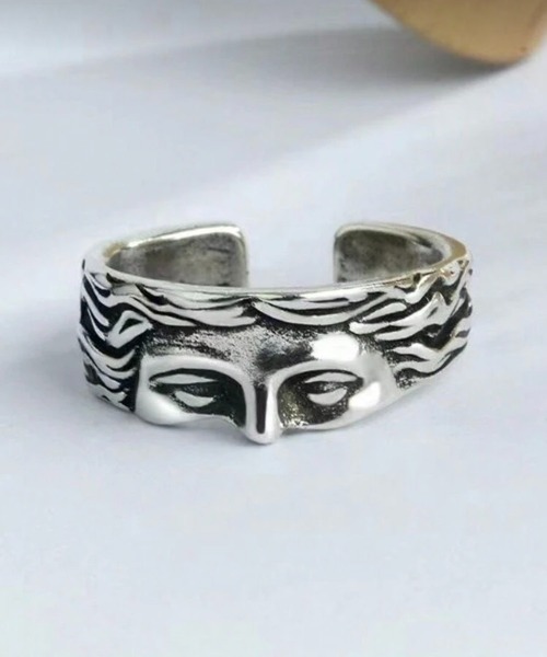 MONOCHROME(モノクローム)の「アーティスティックフェイスモチーフオープンリング(リング・メンズ・シルバー・FREE)」の3枚目の写真