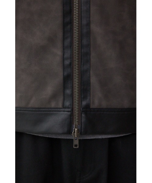 AZUL by moussy(アズールバイマウジー)の「切替合皮ブルゾン 秋服 冬服 ジャケット(ブルゾン・メンズ・イエロー系その他/ブラック系その他・MEDIUM/LARGE)」の14枚目の写真