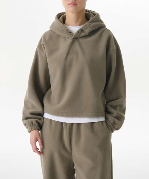 MUSINSA STANDARD WOMAN（ムシンサスタンダードウーマン）の「ウィメンズオーバーサイズポーラフリースフードパーカースウェットシャツ[カーキグレー]（パーカー・レディース・その他・LARGE/MEDIUM/SMALL/X-SMALL）」の8枚目の写真