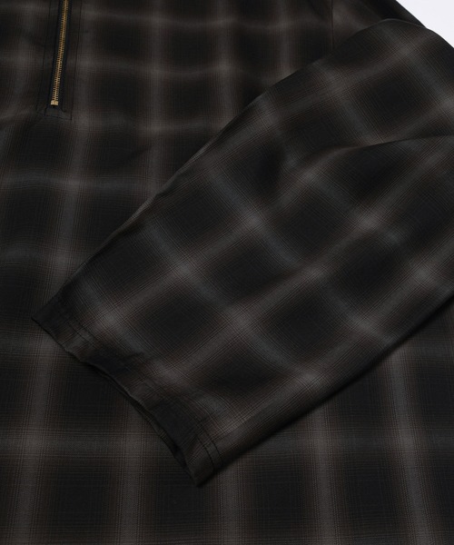 CULLNI(クルニ)の「Ombre Check Half Zip Layerd Collar Pullover(シャツ/ブラウス・メンズ・ブラック/グレー・0/1/2)」の12枚目の写真