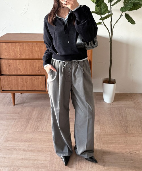 MUHET（ミュエータ）の「covered-button easy slacks pants / クルミボタンイージースラックスパンツ（スラックス・レディース・ベージュ/ネイビー/グレー・SMALL/MEDIUM/LARGE）」の10枚目の写真