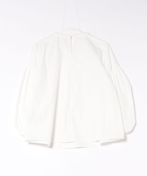 HUIT bouquet（ユイット）の「襟ぐりビジュー バルーンスリーブ ブラウス HUIT（シャツ/ブラウス・レディース・ホワイト/ネイビー・M）」の7枚目の写真