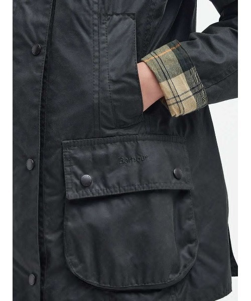 Barbour(バブアー)の「【BEADNELL / ビードネル】ワックス ジャケット(レディース)(テーラードジャケット・レディース・グリーン/ブラック・8/10)」の9枚目の写真
