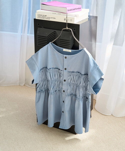 FREAK'S STORE（フリークスストア）の「限定展開　カットシャーリング ボタン ノースリーブ Tシャツ（Tシャツ/カットソー・レディース・ブラック/ブルー/オフホワイト/ブラウン/ライトグレー・ﾌﾘ-）」の5枚目の写真