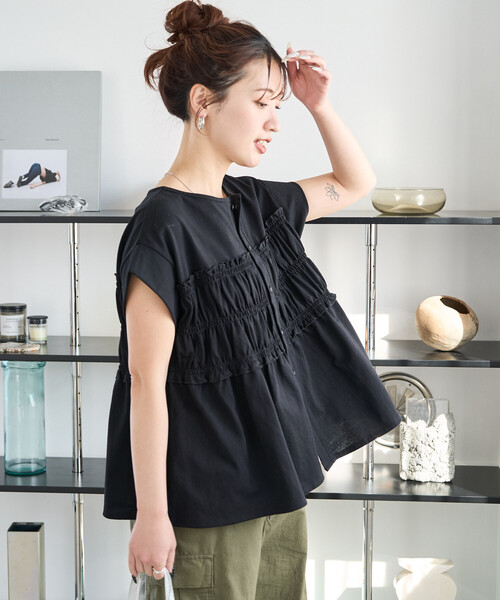 FREAK'S STORE（フリークスストア）の「限定展開　カットシャーリング ボタン ノースリーブ Tシャツ（Tシャツ/カットソー・レディース・ブラック/ブルー/オフホワイト/ブラウン/ライトグレー・ﾌﾘ-）」の7枚目の写真