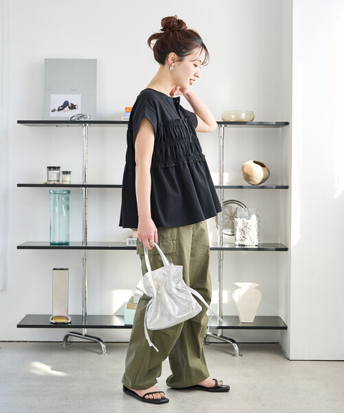 FREAK'S STORE（フリークスストア）の「限定展開　カットシャーリング ボタン ノースリーブ Tシャツ（Tシャツ/カットソー・レディース・ブラック/ブルー/オフホワイト/ブラウン/ライトグレー・ﾌﾘ-）」の10枚目の写真