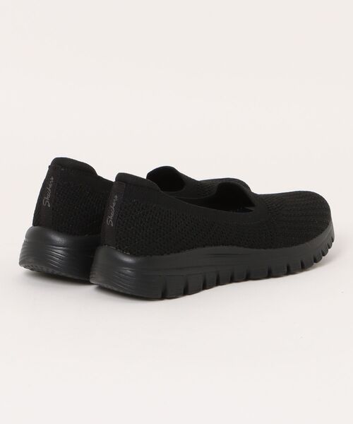 SKECHERS(スケッチャーズ)の「SKECHERS スケッチャーズ GRACEFUL-BLISS INTENT【超軽量】レディースバレエスニーカー スリッポン(グレースフル-ブリスインテント) 100962(スニーカー・レディース・ベージュ/ピンク/ブラック×ブラック・22.5cm/23.0cm/23.5cm/24.0cm/24.5cm/25.0cm)」の4枚目の写真