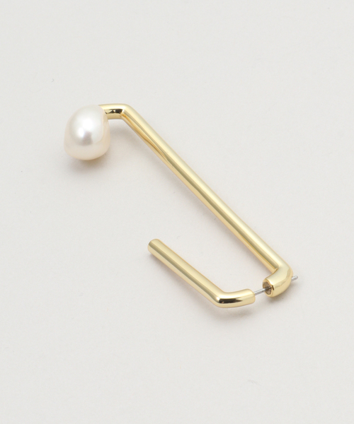 La TOTALITE（ラトータリテ）の「STELLAR HOLLYWOOD/ステラハリウッド リーニアパールピアス（ピアス（両耳用）・レディース・シルバー/ゴールド・FREE）」の3枚目の写真