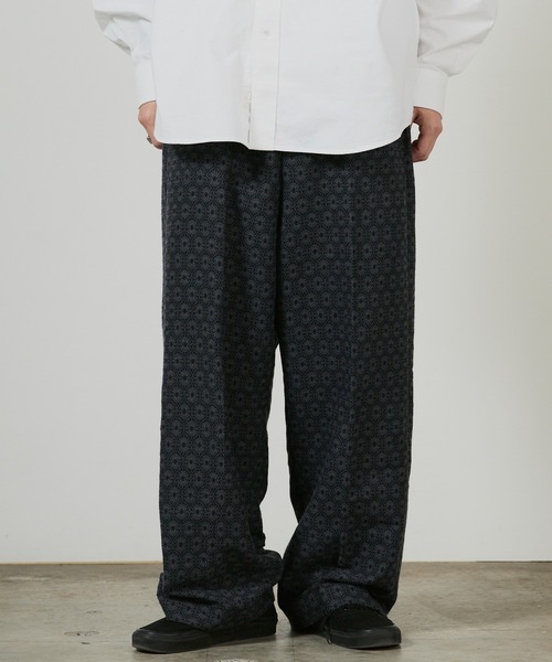superNova.（スーパーノヴァ）の「superNova. No tuck wide trouser - jacquard / SN-337B 夏服（スラックス・メンズ・ネイビー・M）」の4枚目の写真
