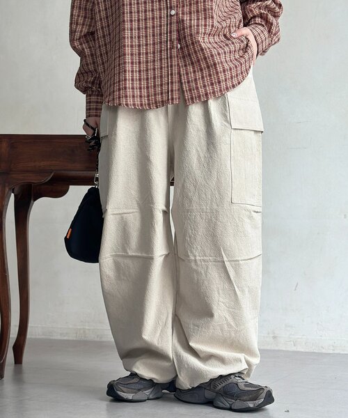 CPCM(シーピーシーエム)の「綿麻イージーカーゴパンツ(その他パンツ・メンズ・ブラック/カーキ/アイボリー・LARGE/MEDIUM)」の5枚目の写真