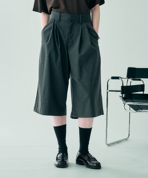 SELLE GLANT(セレグランテ)の「2-TUCK WIDE BAGGY HALF PANTS/2タックワイドバギーハーフパンツ(その他パンツ・メンズ・ブラック系/グレー系/ブラック・LARGE/MEDIUM/SMALL)」の10枚目の写真