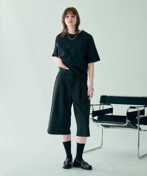 SELLE GLANT(セレグランテ)の「2-TUCK WIDE BAGGY HALF PANTS/2タックワイドバギーハーフパンツ(その他パンツ・メンズ・ブラック系/グレー系/ブラック・LARGE/MEDIUM/SMALL)」の4枚目の写真