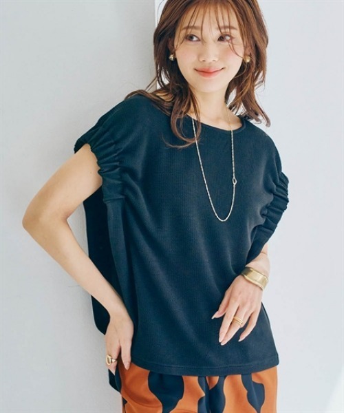 nissen（ニッセン）の「フレンチスリーブぽこぽこ素材カットソートップス（Tシャツ/カットソー・レディース・ブラック/ライトグレー/ブルー系・LL/L/M/S）」の8枚目の写真