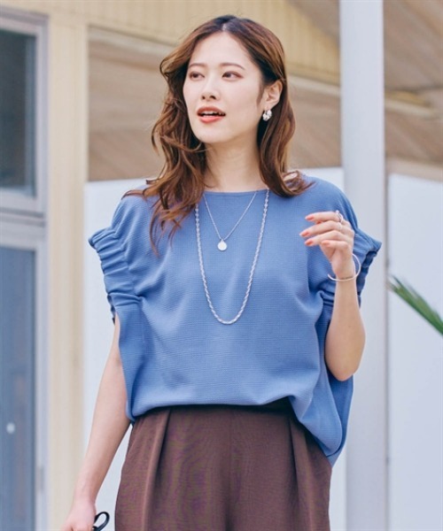 nissen（ニッセン）の「フレンチスリーブぽこぽこ素材カットソートップス（Tシャツ/カットソー・レディース・ブラック/ライトグレー/ブルー系・LL/L/M/S）」の6枚目の写真