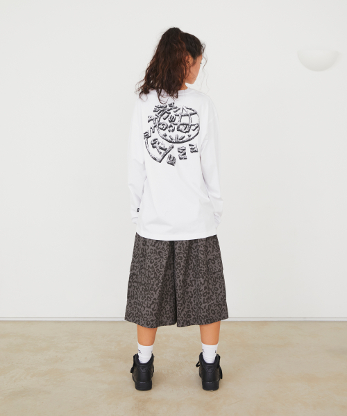 LMCの「UNBALANCE GLOBE LONG SLV TEE white（Tシャツ/カットソー・レディース・その他・LARGE/SMALL/X-LARGE/MEDIUM）」の3枚目の写真