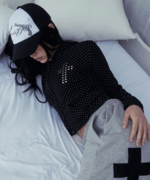 NIIER NOR（ニアノア）の「A'GEM/9 × .kom 『NIIER NOR/ニーアノア』 N-CROSS DOT HOOD ZIP-UP/Nクロスドットジップアップトップス（その他トップス・レディース・グレー/ブラック・FREE）」の8枚目の写真