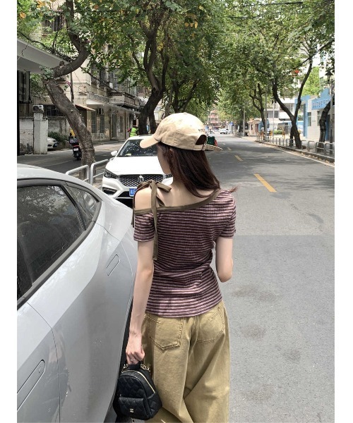 ARCHIVER(アーカイバ)の「【Lp】ボーダーワンショルダーTシャツ(Tシャツ/カットソー・レディース・パープル・LARGE/SMALL/MEDIUM)」の4枚目の写真
