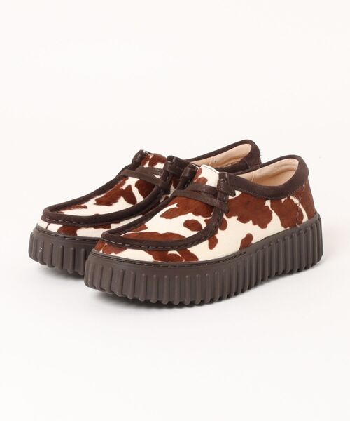 Clarks(クラークス)の「Clarks クラークス TORHILL BEE レディースシューズ 厚底 ワラビー モカシン(トーヒルビー) 26186666 カウプリント(モカシン/デッキシューズ・レディース・ブラウン・24.0cm/23.0cm/24.5cm/23.5cm/22.5cm)」の1枚目の写真