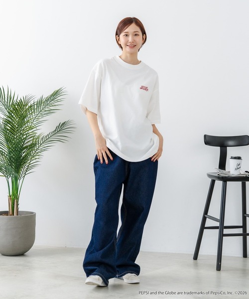 DISCUS(ディスカス)の「【DISCUS/ディスカス】【選べる丈感・PEPSI】DISCUS×ペプシ コラボTシャツ クロップド短丈・ルーズシルエット(Tシャツ/カットソー・レディース・ホワイト系その他/ホワイト系その他2・LARGE/MEDIUM)」の4枚目の写真
