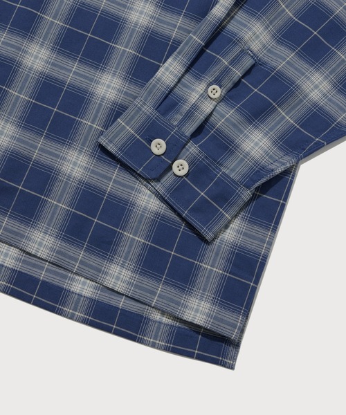 COVERNAT(カバーナット)の「OMBRE CHECK SHIRT(ポロシャツ・メンズ・ネイビー/アイボリー・X-LARGE/LARGE/MEDIUM/SMALL)」の17枚目の写真