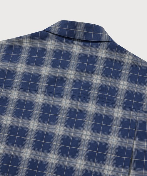 COVERNAT(カバーナット)の「OMBRE CHECK SHIRT(ポロシャツ・メンズ・ネイビー/アイボリー・X-LARGE/LARGE/MEDIUM/SMALL)」の18枚目の写真
