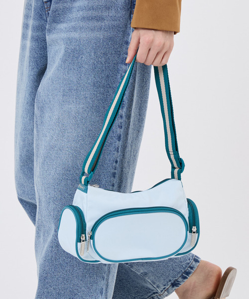 LeSportsac(レスポートサック)の「3 POCKET SHOULDER スペクテイタークリアスカイ/ティール(ショルダーバッグ・レディース・ブルー・FREE)」の2枚目の写真