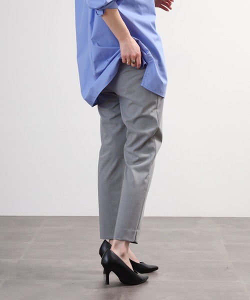 EGLANTINE(エグランティーヌ)の「EGLANTINE ストレッチテーパードパンツ(その他パンツ・レディース・ブラック/ライトベージュ/ライトグレー/キャメル・38)」の16枚目の写真