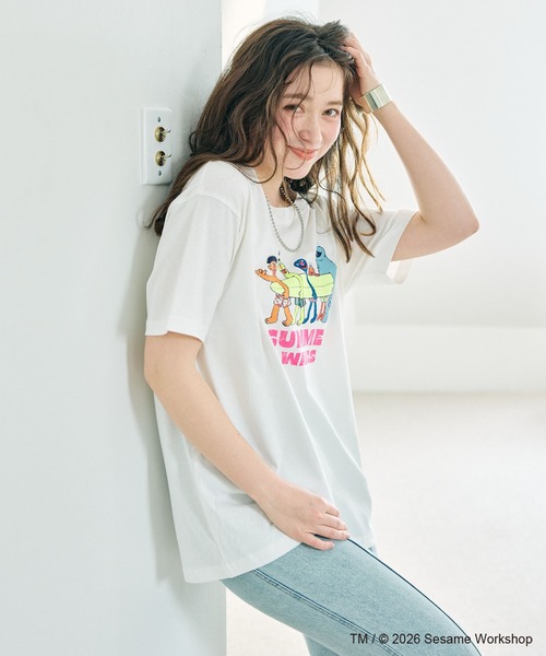 SESAME STREET(セサミストリート)の「【セサミストリート/SESAME STREET】サーフフォトプリントTシャツ(ELMO&FRIENDS)(Tシャツ/カットソー・レディース・グレー/エメラルド/オフホワイト・LL/3L/M/L)」の18枚目の写真