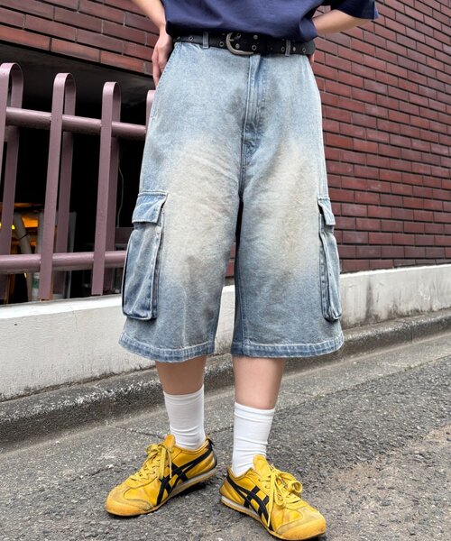 CIAOPANIC TYPY（チャオパニックティピー）の「【UNISEX】デニムハーフカーゴパンツ（その他パンツ・レディース・ブラック/サックスブルー・LARGE/MEDIUM）」の2枚目の写真
