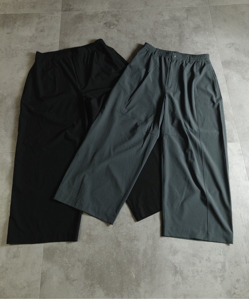 many men many mind(メニーメンメニーマインド)の「MANYMENMANYMINDS / AIRLEAKFABRIC/ワイドカーブパンツ(その他パンツ・メンズ・チャコール/ブラック・LARGE/X-LARGE/MEDIUM)」の4枚目の写真