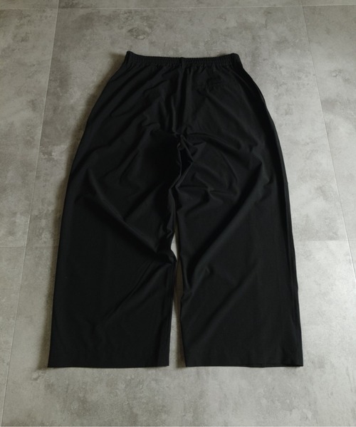 many men many mind(メニーメンメニーマインド)の「MANYMENMANYMINDS / AIRLEAKFABRIC/ワイドカーブパンツ(その他パンツ・メンズ・チャコール/ブラック・LARGE/X-LARGE/MEDIUM)」の8枚目の写真