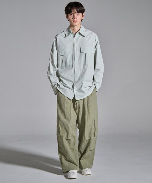 NOUN(ノウン)の「twist cargo nylon pants (olive green)(その他パンツ・メンズ・その他・1/0)」の2枚目の写真