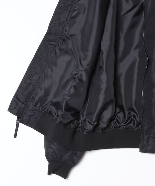 Alpha Industries(アルファインダストリーズ)の「ALPHA INDUSTRIES/L-2B HUNTER RELAXED FLIGHT JK(ブルゾン・メンズ・ブラック・L/M)」の3枚目の写真