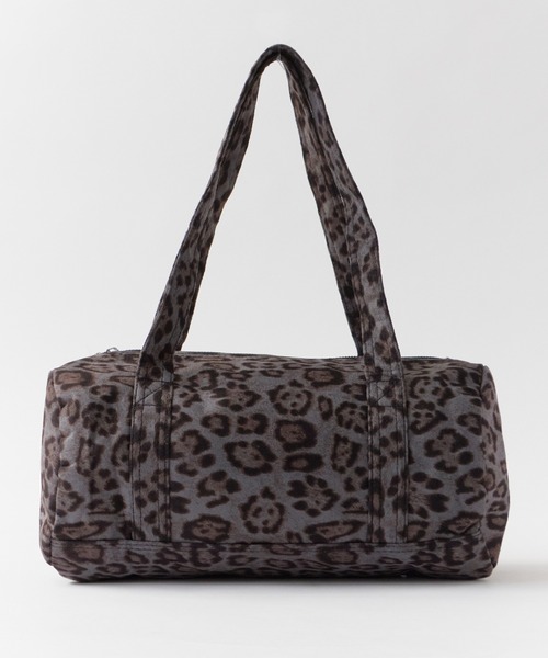 Chick（チック）の「All-over print shoulder bag with star-shaped accents / 星形アクセサリー付き 総柄 ショルダーバッグ 2026年春夏（ショルダーバッグ・レディース・カモフラージュ/アニマル・ONE SIZE）」の4枚目の写真