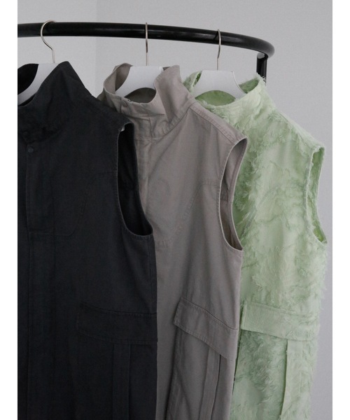 Katrin TOKYO(カトリーントーキョー)の「stand collar vest(ベスト・レディース・グリーン/グレー系/チャコールグレー・XS/FREE)」の20枚目の写真