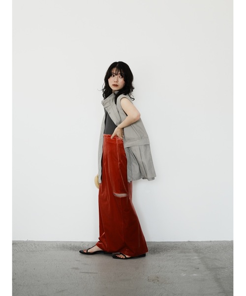 Katrin TOKYO(カトリーントーキョー)の「stand collar vest(ベスト・レディース・グリーン/グレー系/チャコールグレー・XS/FREE)」の16枚目の写真