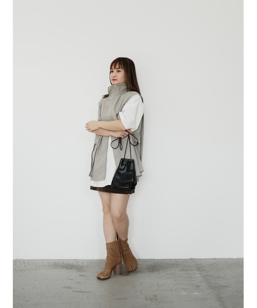 Katrin TOKYO(カトリーントーキョー)の「stand collar vest(ベスト・レディース・グリーン/グレー系/チャコールグレー・XS/FREE)」の18枚目の写真