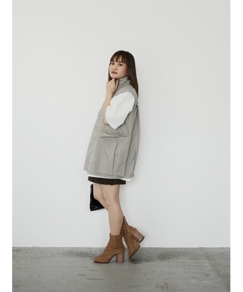Katrin TOKYO(カトリーントーキョー)の「stand collar vest(ベスト・レディース・グリーン/グレー系/チャコールグレー・XS/FREE)」の7枚目の写真