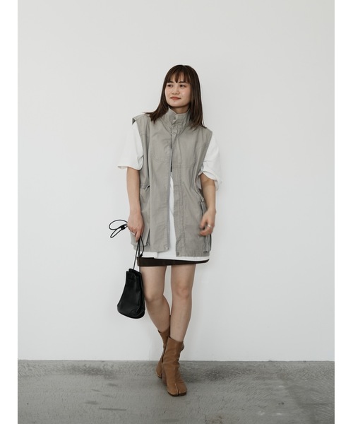Katrin TOKYO(カトリーントーキョー)の「stand collar vest(ベスト・レディース・グリーン/グレー系/チャコールグレー・XS/FREE)」の11枚目の写真
